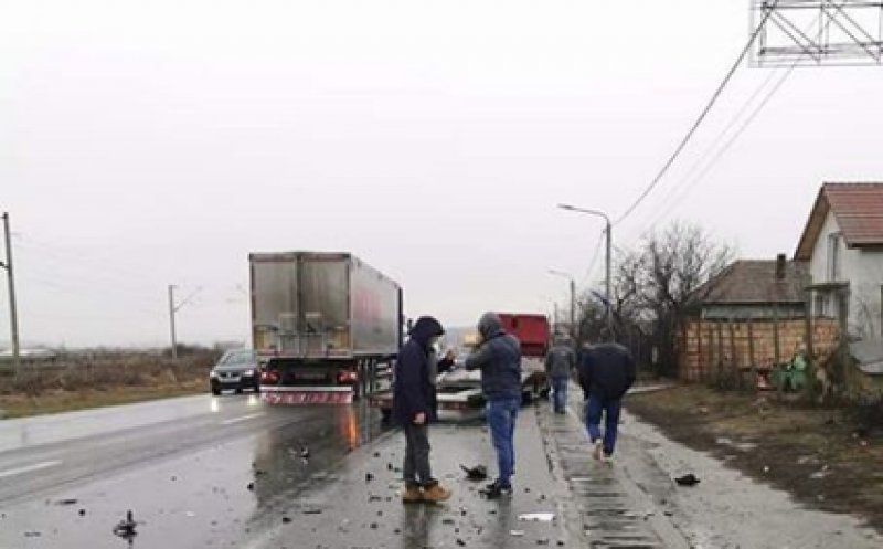 Accident cu 4 mașini în Jucu. O femeie a ajuns la spital