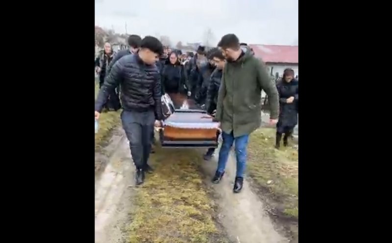 Lacrimi și durere! Tânărul de 22 de ani care a murit în accidentul de pe Horea a fost înmormântat