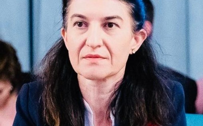 Violeta Alexandru: "Voucherele ar fi o soluţie. Alocaţiile copiilor se joacă la păcănele"
