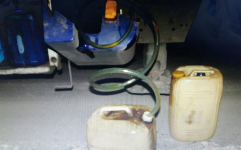 Furt de combustibil  în parkingul din Mănăștur. Hoțul dădea găuri cu bormașina