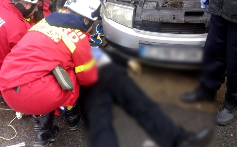 Bărbat strivit de mașină, în Mănăștur. Au intervenit un trecător, un taximetrist și o asistentă