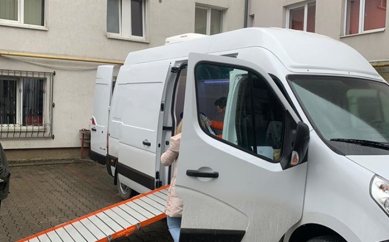 Prima ambulanță socială din Transilvania,  la un pas să-și pornească activitatea. Peste 3.000 de clujeni au mers pe jos pentru ea