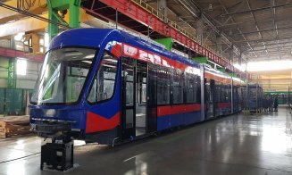 Oradea, pe urmele Clujului la tramvaiele noi. Albastru vs Mov