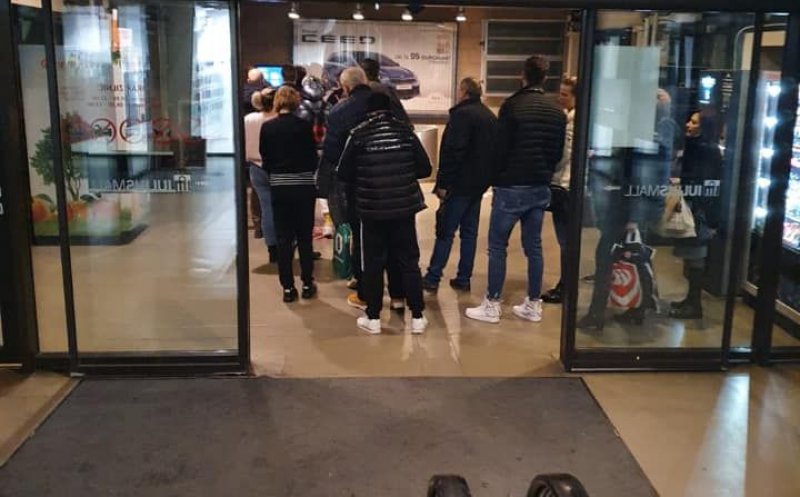 Auchan întoarce foaia la Cluj: parcare gratis, doar la cumpărături de 50 de lei
