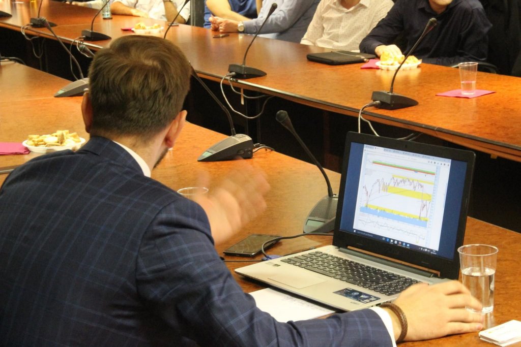 Fosta Broker trece de la pierdere la profit