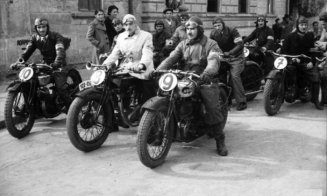 Curse de automobile și motociclete pe Feleac și în centrul Clujului. Premiile, acordate de regele Carol II