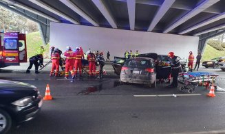 Accident cu victime sub podul N. Una dintre mașini, cu numere de USA
