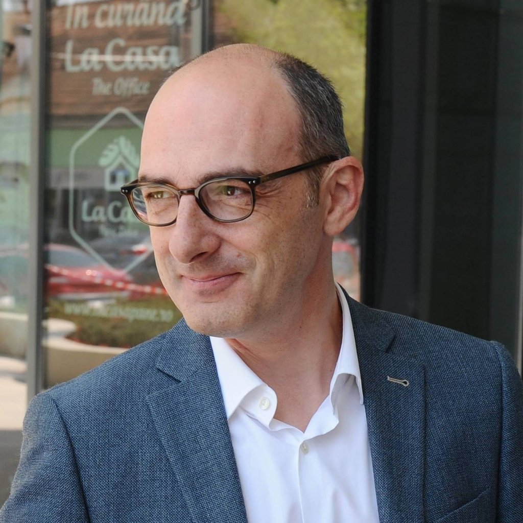 Fostul proprietar al The Office revine la Cluj