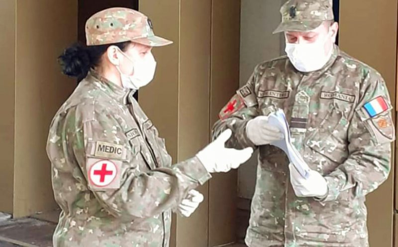 Medici militari, trimişi să ajute la triaj în punctele de trecere a frontierei