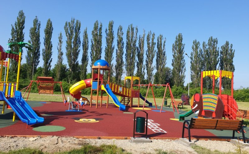Doar 10% dintre copii mai ies acum în mall sau în parc