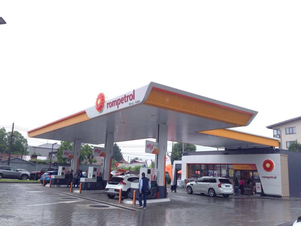 Petroliștii donează motorină pentru ambulanțe