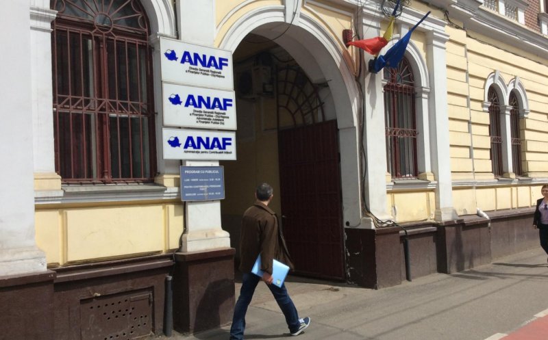 Finanțele clujene limitează plățile cu banii jos