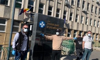 Donație consistentă făcută spitalelor clujene. Sute de mii de produse medicale