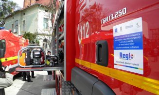 Incendiu la un depozit de lângă Cluj. Au intervenit cinci autospeciale