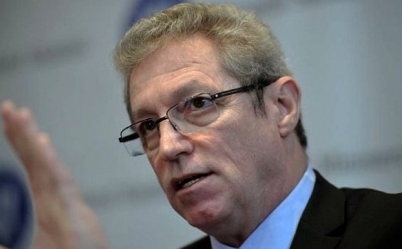Streinu-Cercel: ”E o bătălie complicată. Acest virus parșiv se ascunde în praf”