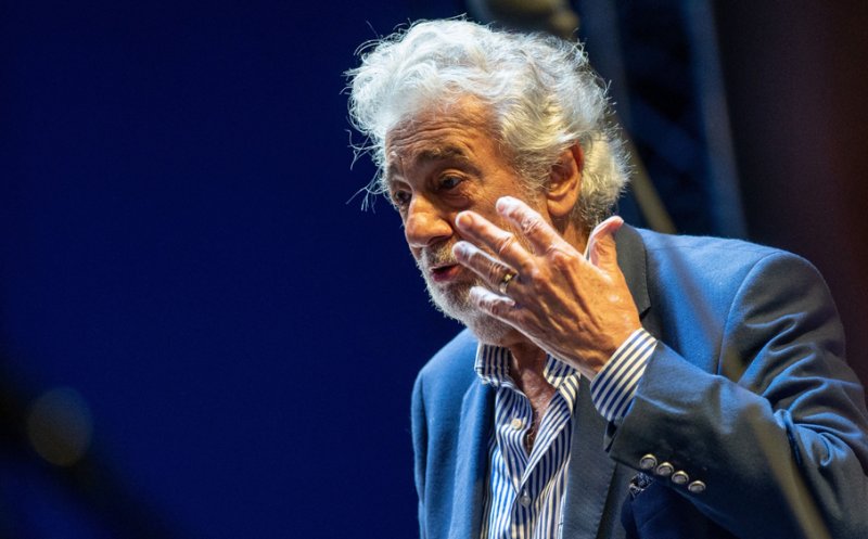 Coronavirus: Tenorul Placido Domingo a fost externat din spital, după ce suferise complicaţii asociate COVID-19