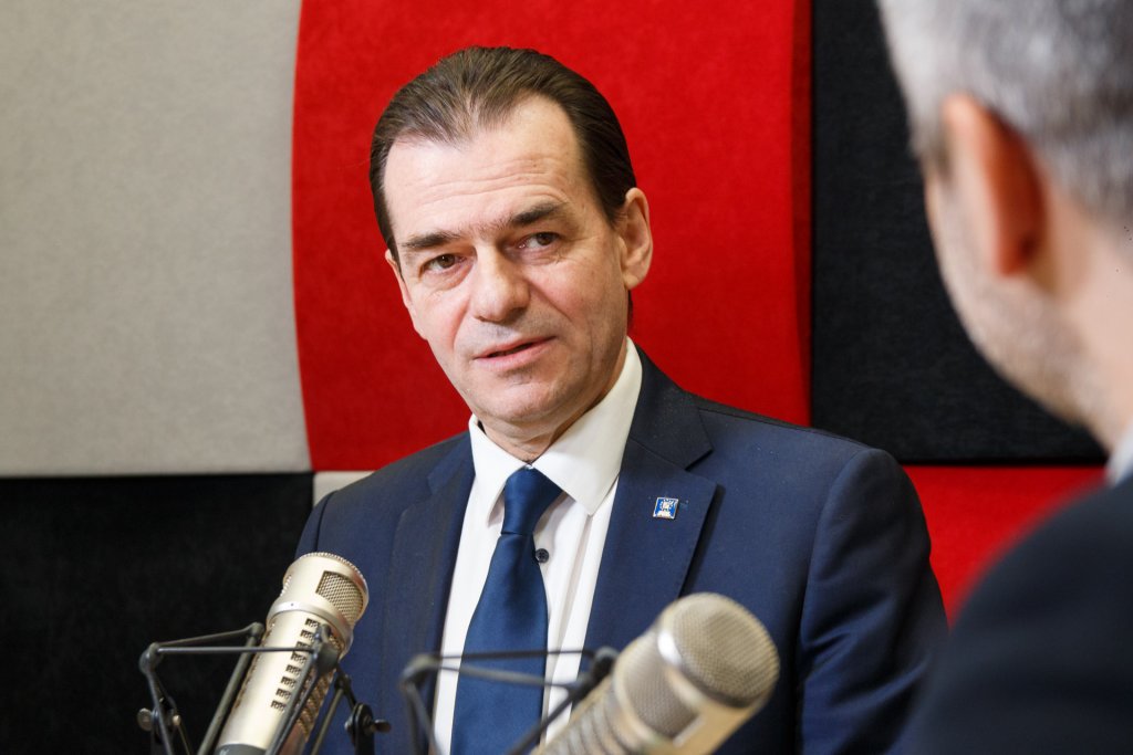 Retragerea dreptului de liberă practică, una dintre variantele analizate de Guvern pentru a bloca plecările medicilor