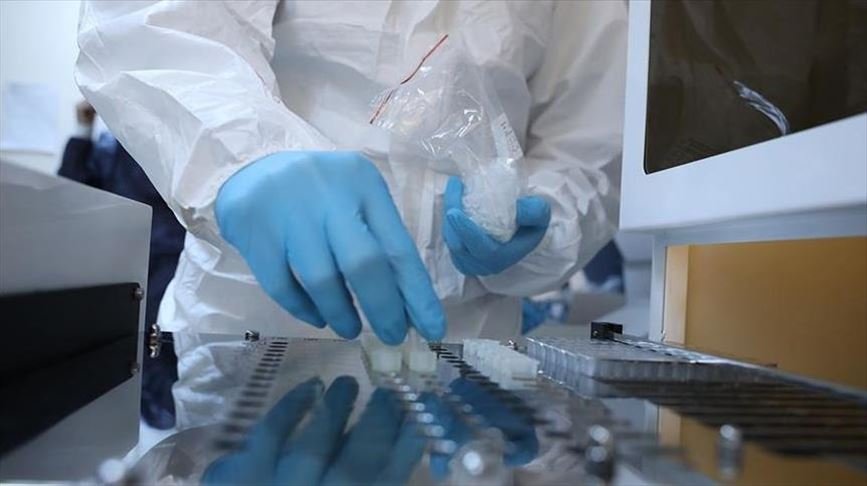 Coronavirus: Trei bolnavi din zece nu sunt depistaţi cu testele actuale de diagnosticare