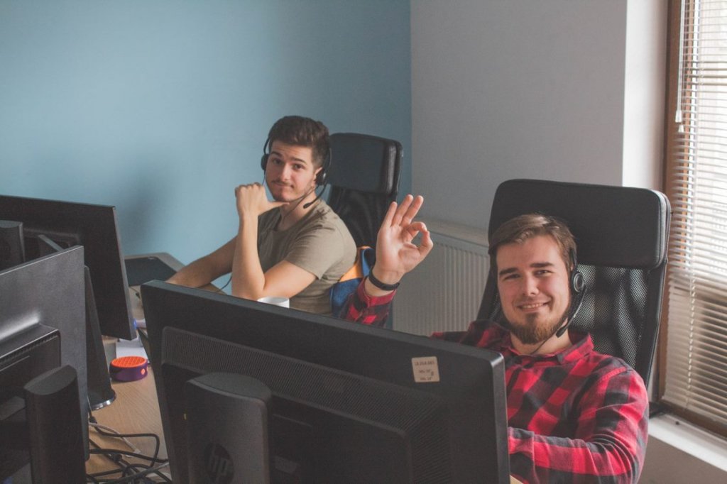 Un startup din Cluj instalează roboți UiPath în companii
