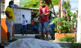 Imagini terifiante din oraşul în care trupurile oamenilor morţi de COVID-19 sunt abandonate pe străzi