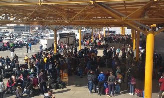 Ministrul Transporturilor a cerut verificarea modului în care au fost făcute transporturile rutiere cu muncitori către aeroportul din Cluj