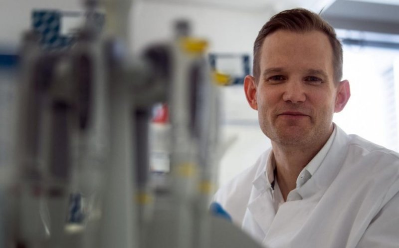 Virolog german: „Riscul de a lua coronavirus la cumpărături este foarte mic”