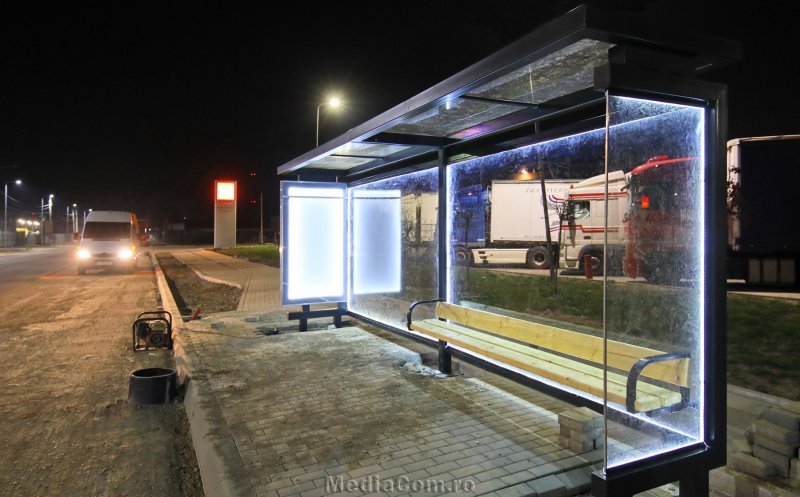 Turda își face stații de autobuz cu panouri fotovoltaice și porturi USB. Vezi cum arată