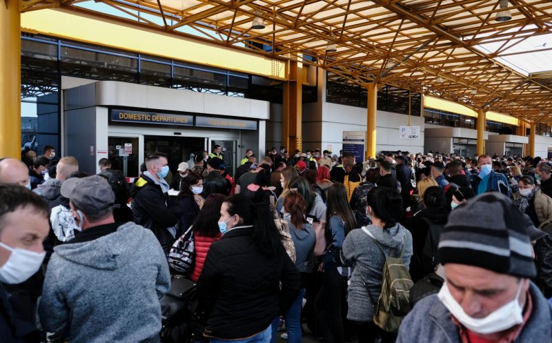 Ministrul Transporturilor, despre muncitorii sezonieri îmbulziţi la aeroportul Cluj:"Sunt anchete penale în curs. Cine a greşit, trebuie să plătească"
