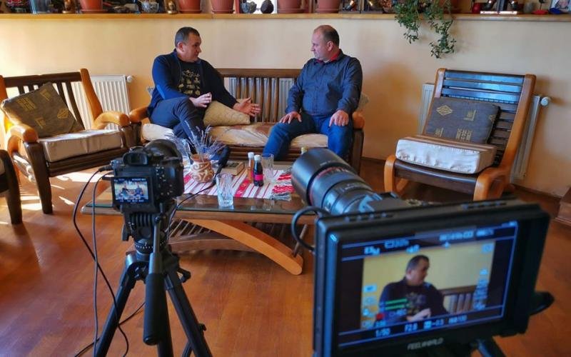 A apărut Poieni TV, post public făcut de primar pe banii comunei