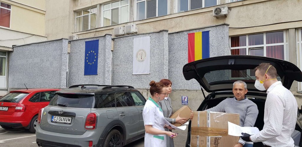 Clujenii de la AROBS, donații în serie pentru spitale