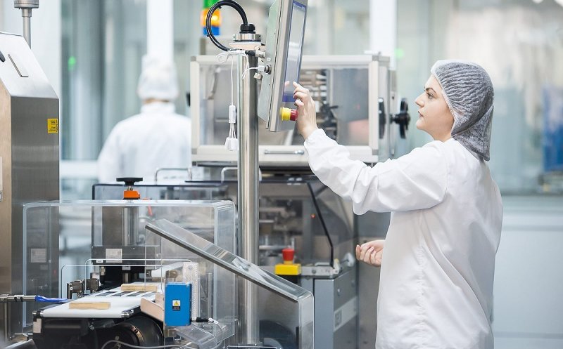Clujul și Iașiul se bat să producă medicamentul cel mai bun antipandemie