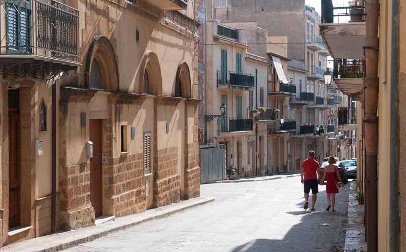 Italia a aplatizat curba infectărilor, iar în 27 aprilie dă startul unui plan de revenire, în patru etape