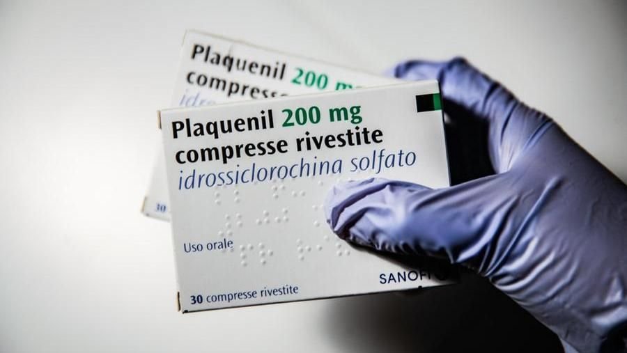 Poţi găsi gratuit în farmacii medicamente pentru a te trata dacă eşti infectat cu COVID-19. Unde se întâmplă