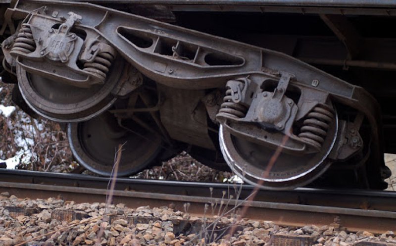 Tren deraiat între Cluj și Bistrița. Traficul feroviar este oprit