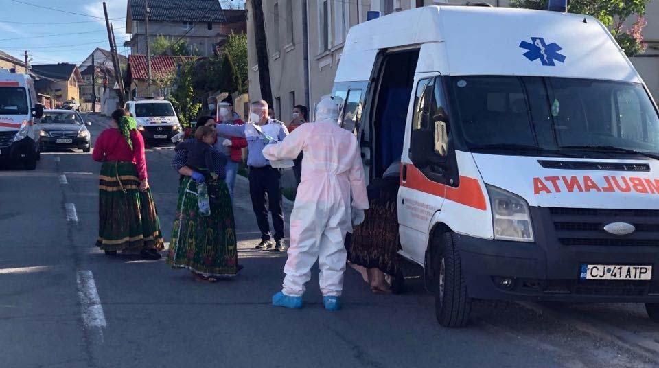 Alte 10 persoane depistate pozitiv în focarul de la Dej