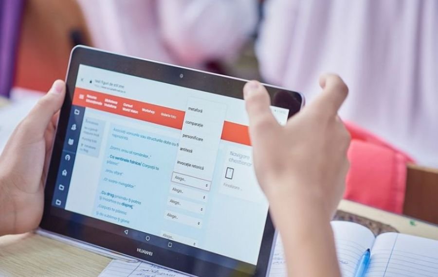 Arhiepiscopia Clujului lansează Campania: „Dăruiește o tabletă pentru o șansă la educație!”