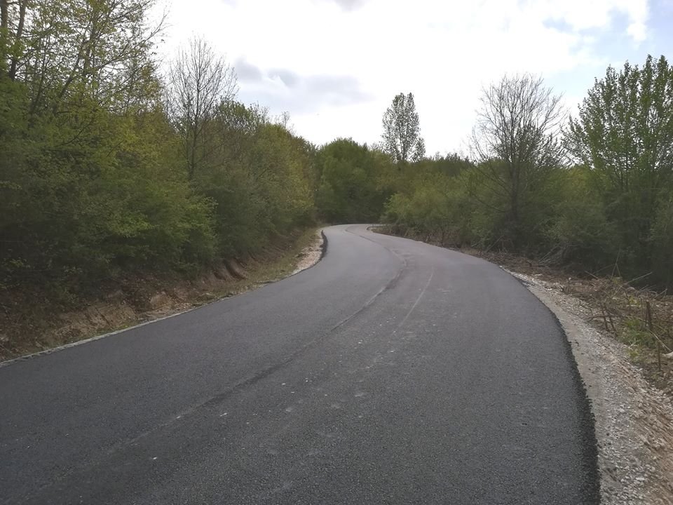 Au fost finalizate lucrările de asfaltare pe drumul judeţean 109B Cornești – Igriția – Oșorhel – DJ 108B