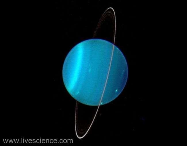 Un corp de dimensiunea Pământului a lovit Uranus