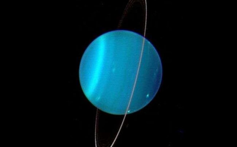 Un corp de dimensiunea Pământului a lovit Uranus