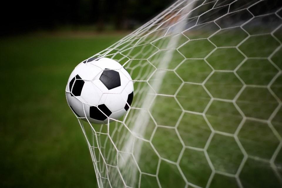 Sportivii profesionişti pot relua cantonamentele; competiţiile sportive nu vor începe