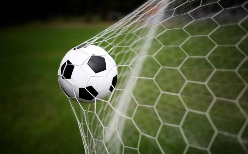 Sportivii profesionişti pot relua cantonamentele; competiţiile sportive nu vor începe