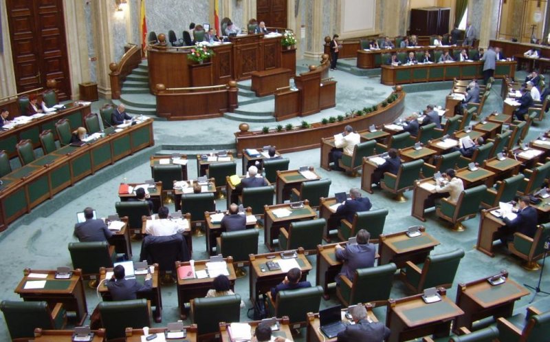 Senatorii au votat proiectul prin care e instituită starea de alertă