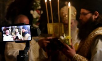 Opt episcopi ai Bisericii Ortodoxe Sârbe, arestaţi în timpul unei slujbe. Mii de oameni au participat la o sărbătoare religioasă