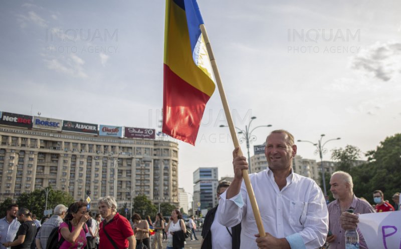 Mesajul ministrului Marcel Vela către protestatarii din Piaţa Victoriei, care pun în pericol sănătatea publică