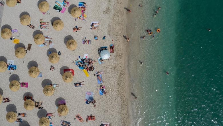 Peste 500 de plaje din Grecia au fost redeschise de sâmbătă