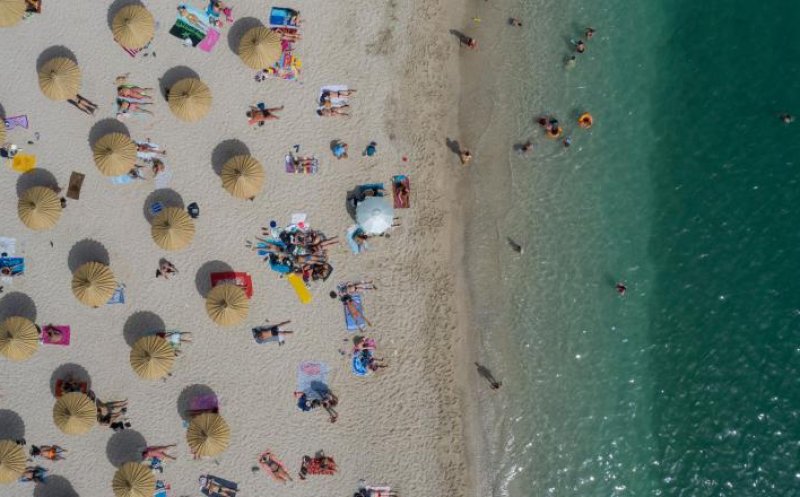 Peste 500 de plaje din Grecia au fost redeschise de sâmbătă