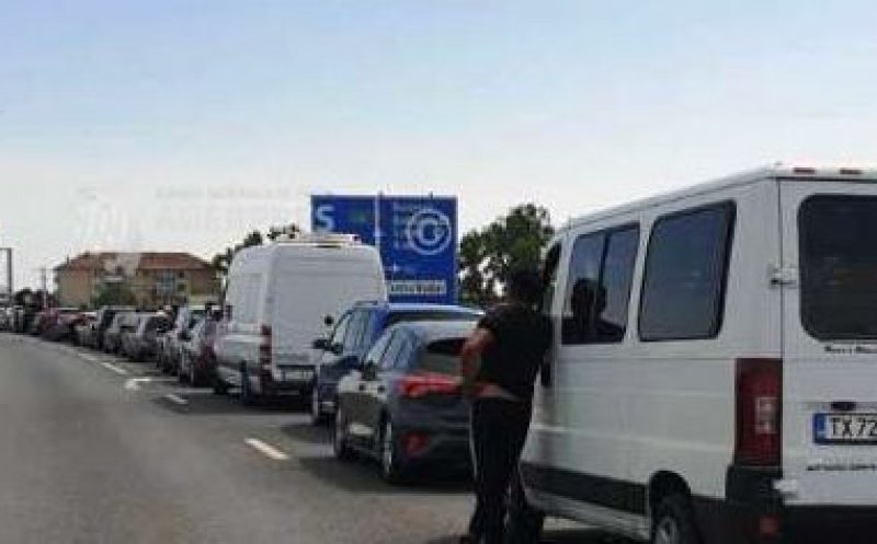Înghesuială și azi la Vama Nădlac, se aşteaptă 8 ore pentru tranzitare