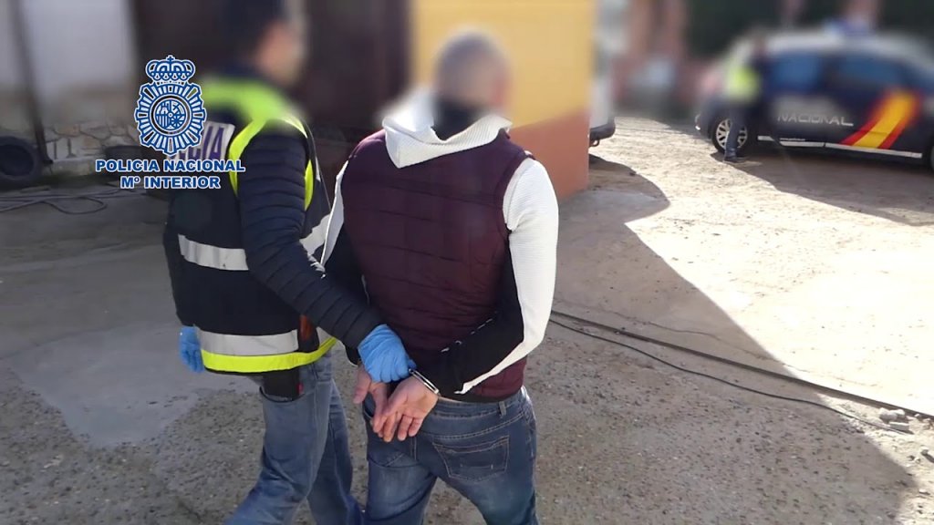 Traficanţi români, care aduceau din ţară sclavi pentru plantaţii, au fost prinşi de oamenii legii în Spania