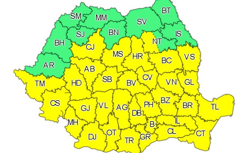 Atenţionare de cod galben. Şi judeţul Cljul e vizat de vijelii, averse şi descărcări electrice