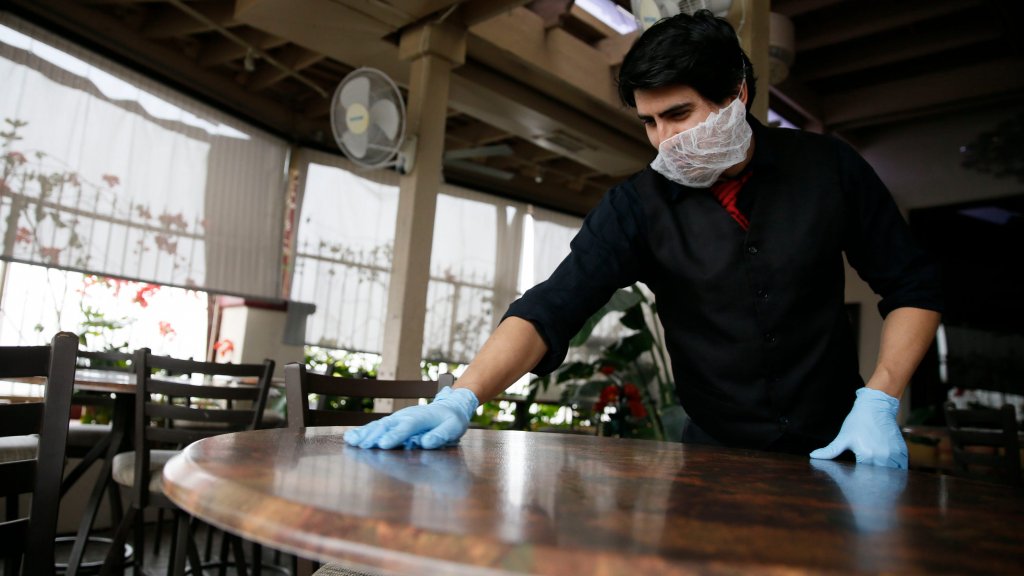 Autoritatea Sanitar Veterinară prezintă azi măsurile specifice de prevenire a răspândirii SARS-COV2 în unităţile de alimentaţie publică